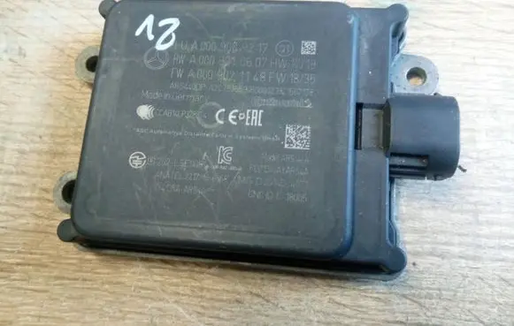 Mercedes-Benz EQC Distronic sensor radar 0009009217 NE61161