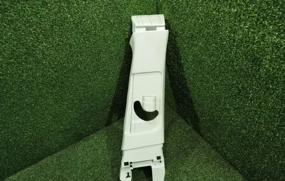 (B) pillar trim (top)