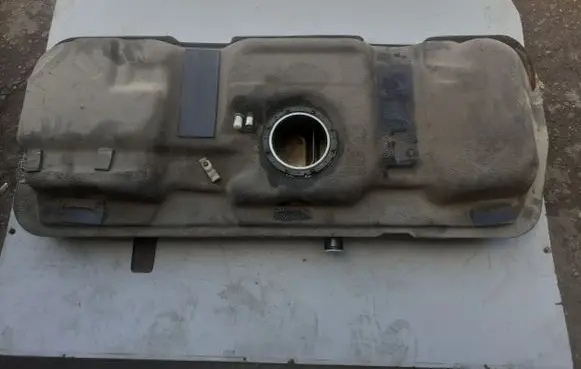 KIA Carnival Fuel tank 311504D000