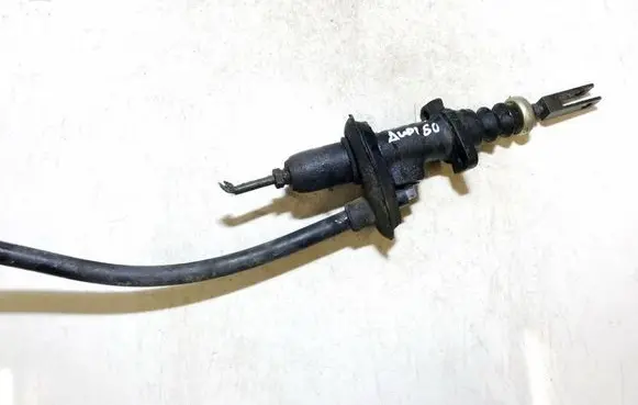 Audi 80 90 B3 Clutch master cylinder