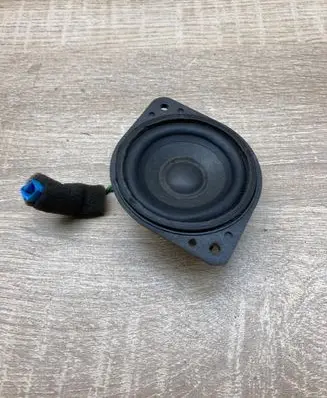 Mercedes-Benz S W220 Front door speaker A2208202402