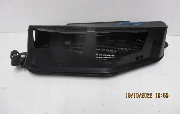 Peugeot Partner III Turbo air intake inlet pipe/hose 9826833180
