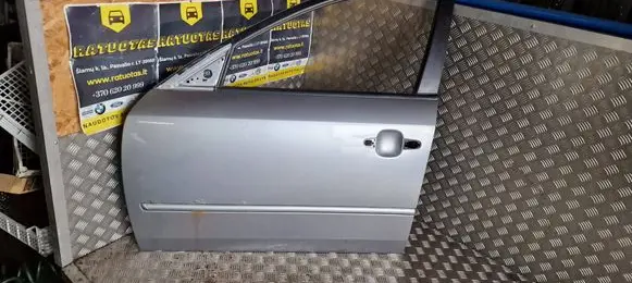 Hyundai Sonata Front door