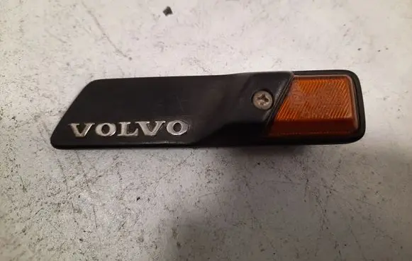 Volvo 440 Front fender indicator light 464403