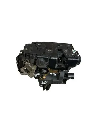 Volkswagen Golf IV Tailgate exterior lock PA66GF30