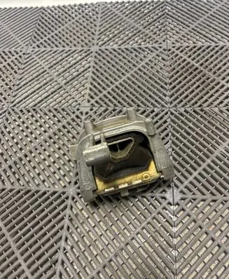 Skoda Superb B8 (3V) Engine mount bracket 3Q0199262J