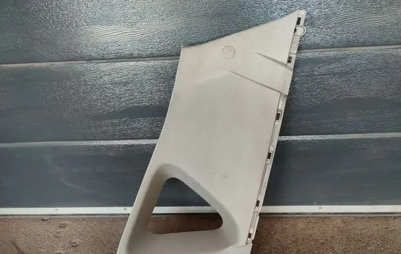 Toyota Verso Rear seat side top trim 624700F030