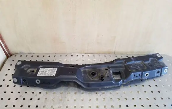 Top upper radiator support slam panel
