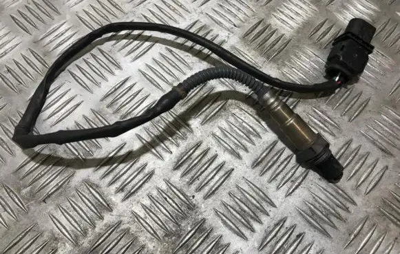 Volkswagen Caddy Lambda probe sensor 03g906262a 0281004042