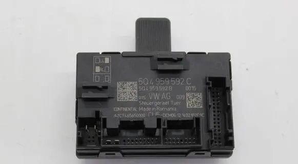 Volkswagen PASSAT B8 Door control unit/module 5Q4959592C