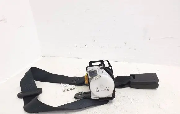 Lexus IS 220D-250-350 Middle seatbelt (rear) 0439019 C7124710