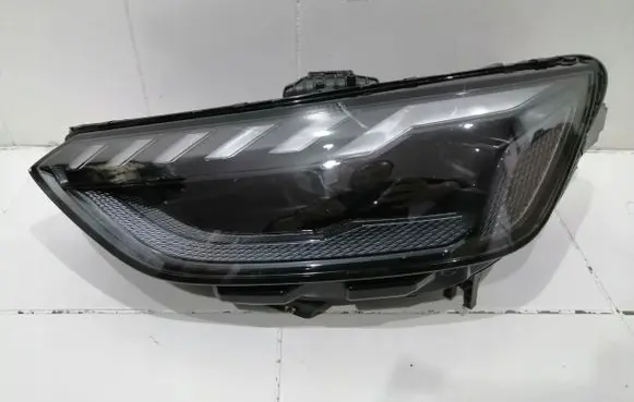 Audi A4 S4 B9 Headlight/headlamp