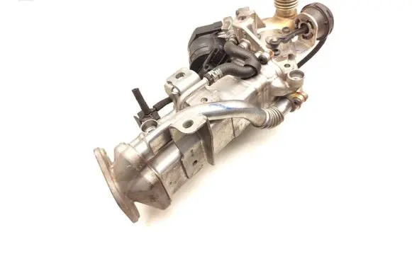 BMW 1 F20 F21 EGR valve 7810871 7822350