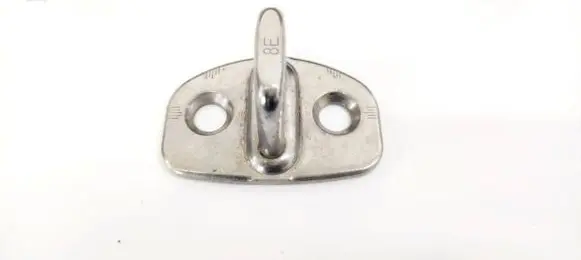 Volkswagen PASSAT B5 Front door lock loop/hook striker 8E0837033