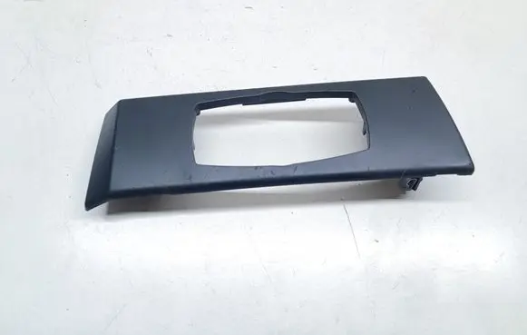 BMW 5 E60 E61 Dashboard glove box trim 