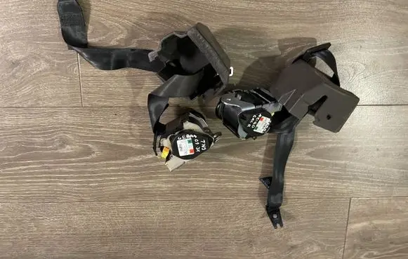 Volvo XC60 Set of seat belts 39838359