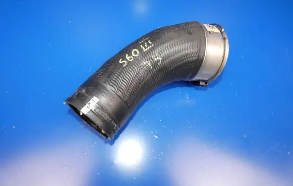 Volvo S60 Intercooler hose/pipe 31657738