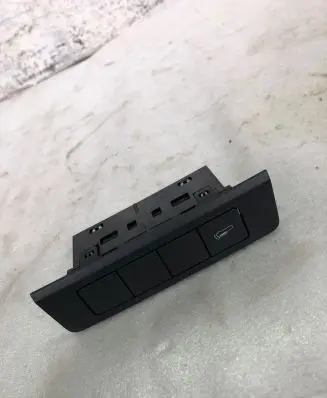 Mazda CX-30 Tailgate opening switch Dfr566180