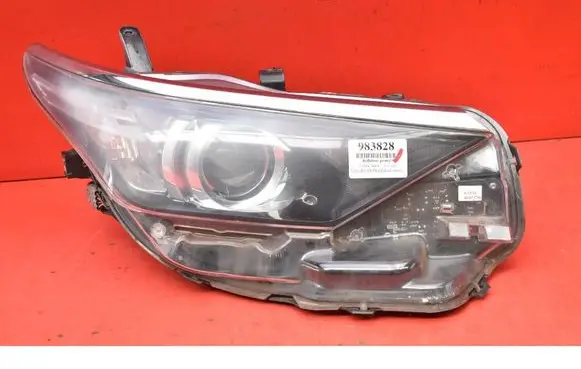 Toyota Auris E180 Headlight/headlamp 81110-02K30