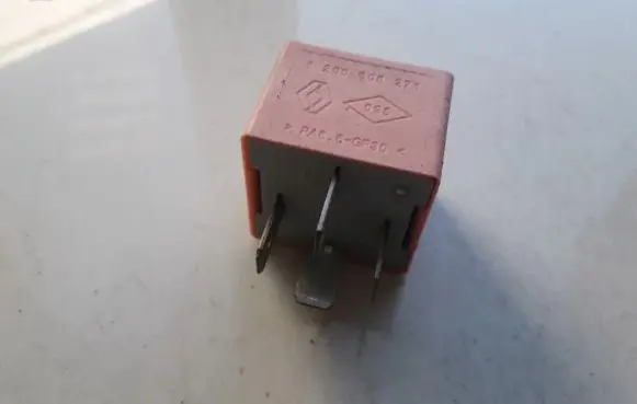 Renault Clio II Other relay 8200303271