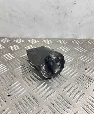 Audi A4 S4 B6 8E 8H Light switch 8E0941531