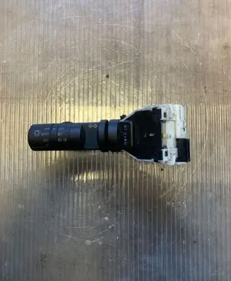 Nissan Qashqai Indicator stalk 14425