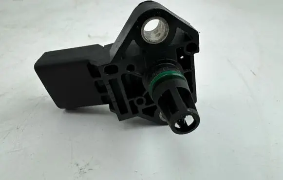 Audi A3 S3 8V Air pressure sensor 03G906051E