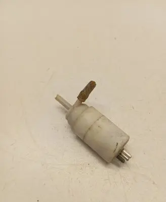 Mercedes-Benz E W124 Windscreen/windshield washer pump 1248690221