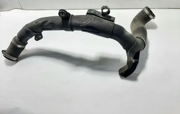Intercooler hose/pipe
