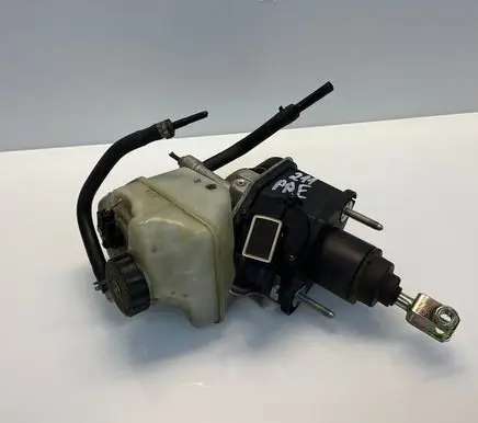 Mercedes-Benz E W211 Master brake cylinder A0004300312 0204024 0004300312