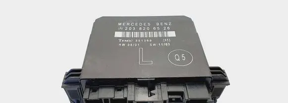 Mercedes-Benz C W203 Door control unit/module 2038206526