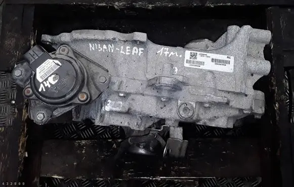 Nissan Leaf II (ZE1) Automatic gearbox 320105SH5F