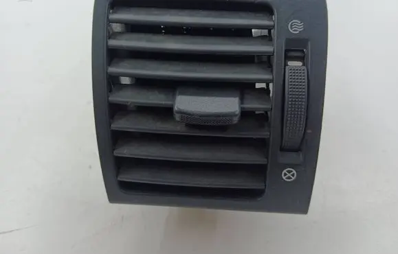 KIA Sorento Dashboard side air vent grill/cover trim 974903E000