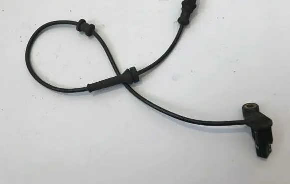 Renault Laguna I ABS brake wheel speed sensor 7700416066