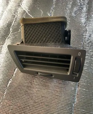 BMW 7 E65 E66 Dashboard side air vent grill/cover trim 64228223333