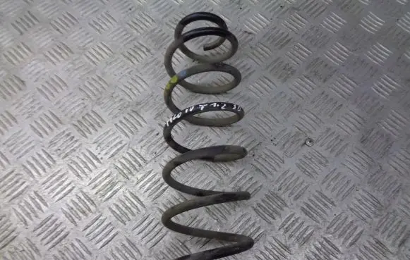 Volkswagen Polo Rear coil spring