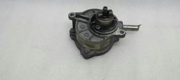 Mercedes-Benz C W204 Vacuum pump A6462300365