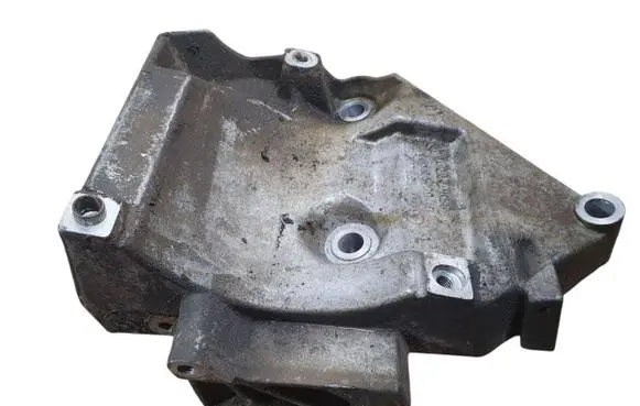 Audi A4 S4 B5 8D A/C compressor mount bracket 06B260885