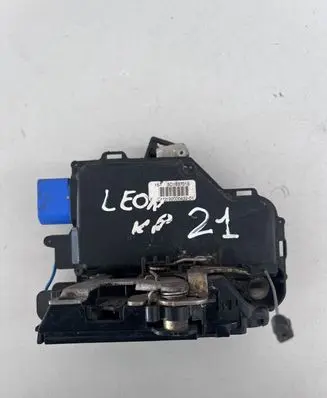 Volkswagen Caddy Front door lock 3D1837015 CM2192000432-01