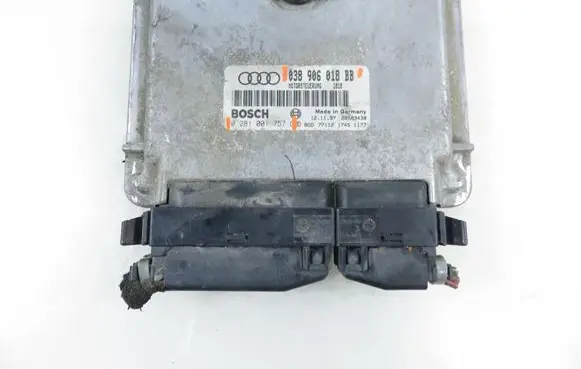 Audi A3 S3 8L Engine control unit/module 0281001757 038906018BB