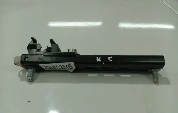 Opel Zafira A Seat belt adjustment rail 566291504A