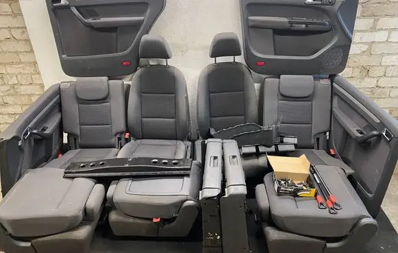 Volkswagen Touran II Interior set 1K4881106PJ 1T0885022AA 1T0885866