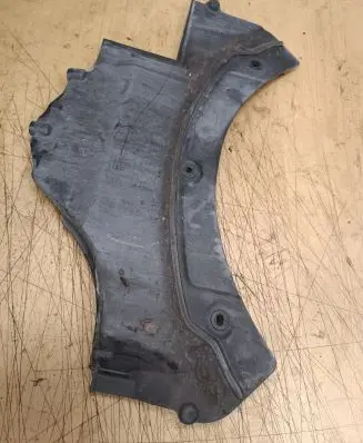 BMW 5 GT F07 Heat shield in engine bay 51757188421 7188421 74850610