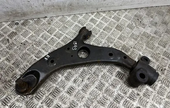 Mazda CX-5 II Front lower control arm/wishbone