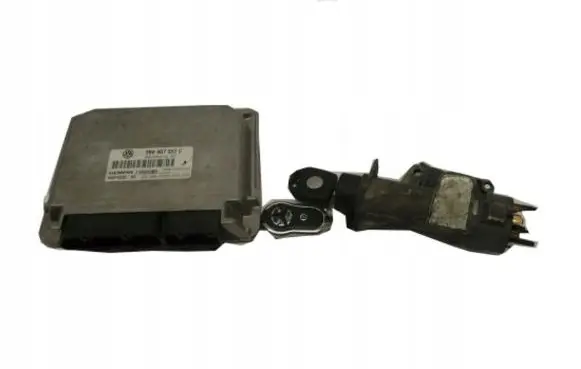 Volkswagen PASSAT B5 Engine ECU kit and lock set 3B0907557C