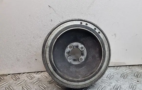 Opel Astra J Crankshaft pulley 55586935