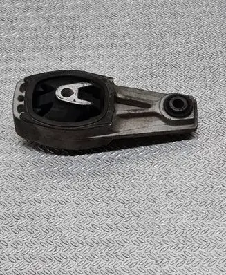 Citroen C3 Engine mount bracket 9673005780