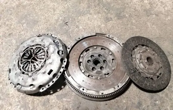 Volkswagen Multivan T5 Clutch set kit 03L105266AS 03L141031F