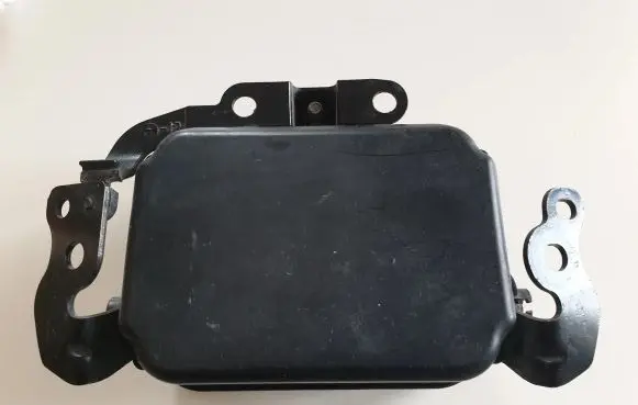 Toyota RAV 4 (XA40) Distronic sensor radar 8821047090