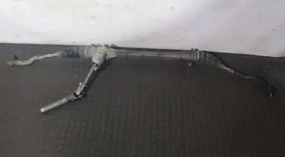 Toyota Auris 150 Steering rack